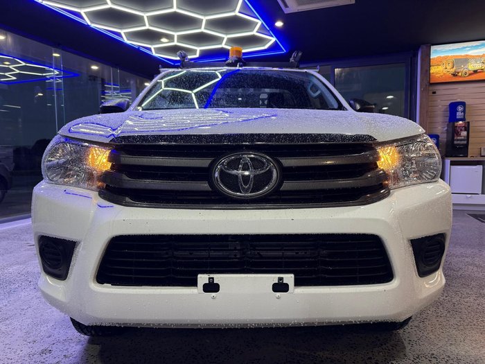 2018 Toyota Hilux SR