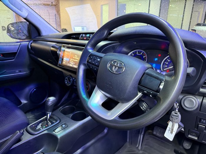 2018 Toyota Hilux SR