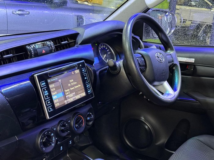 2018 Toyota Hilux SR