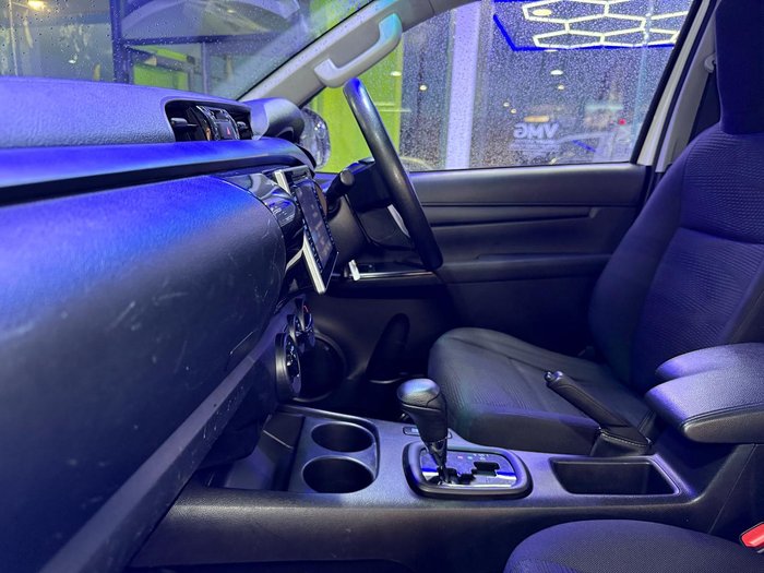 2018 Toyota Hilux SR
