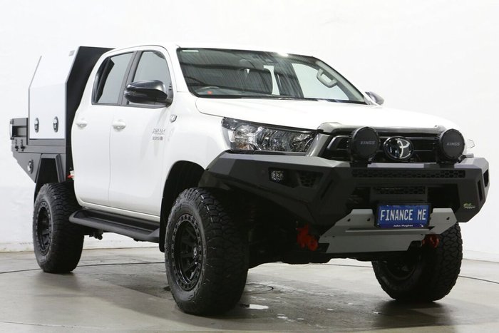 2024 Toyota Hilux SR