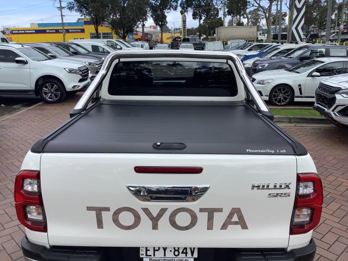 2021 Toyota Hilux SR5