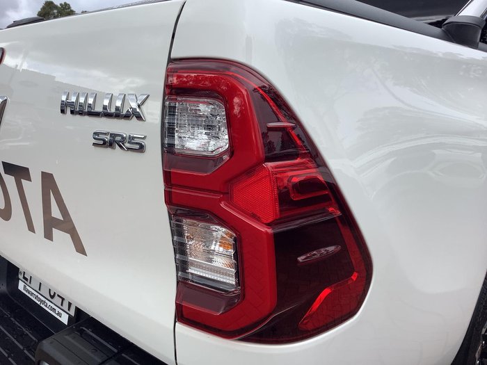 2021 Toyota Hilux SR5