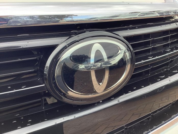 2021 Toyota Hilux SR5