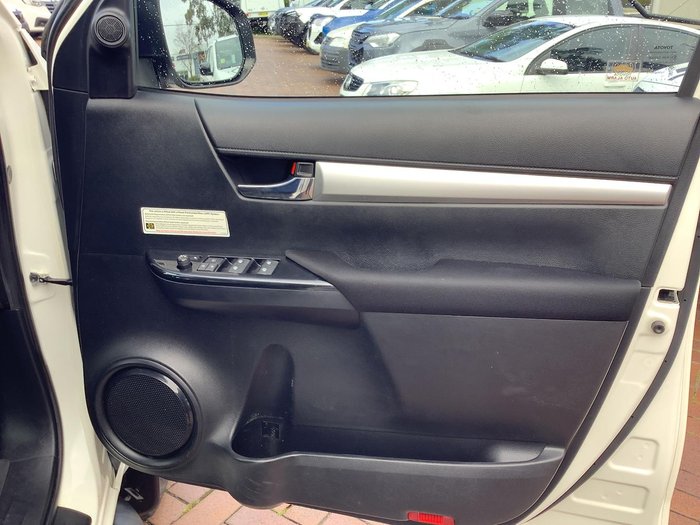 2021 Toyota Hilux SR5