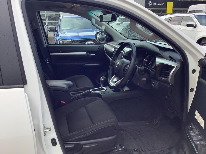 2021 Toyota Hilux SR5