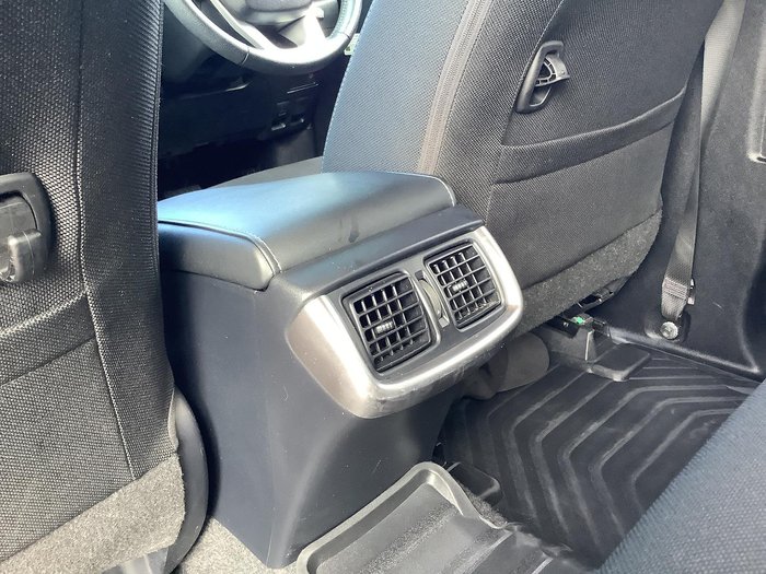 2021 Toyota Hilux SR5