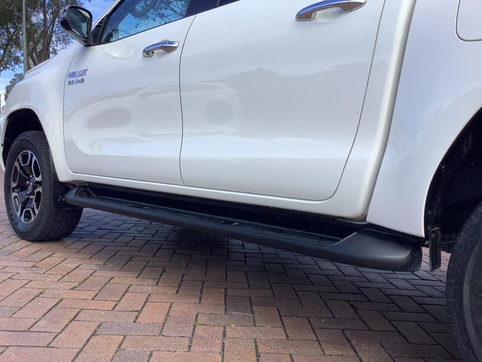 2021 Toyota Hilux SR5