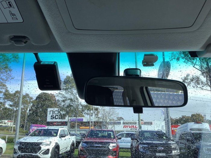 2021 Toyota Hilux SR5