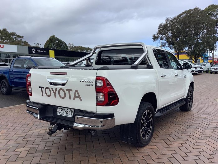 2021 Toyota Hilux SR5