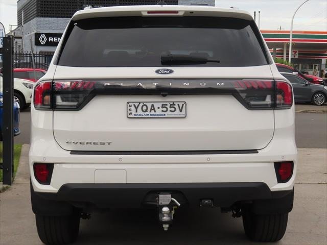 2024 Ford Everest Platinum