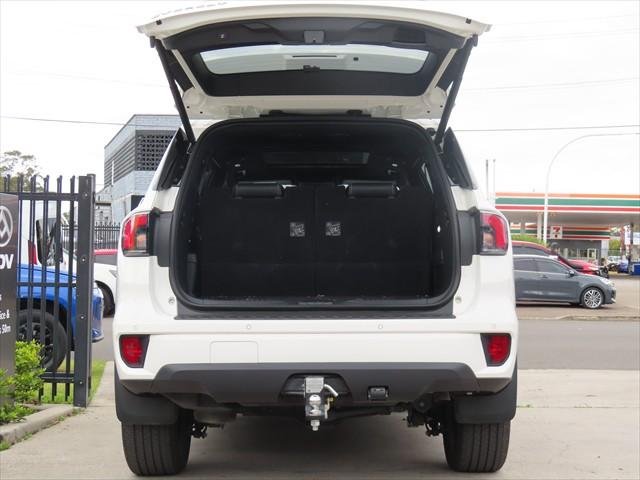 2024 Ford Everest Platinum