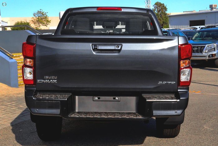 2025 Isuzu D-MAX LS-M