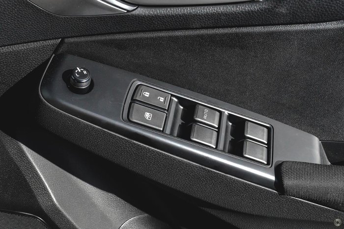 2025 Isuzu D-MAX LS-M