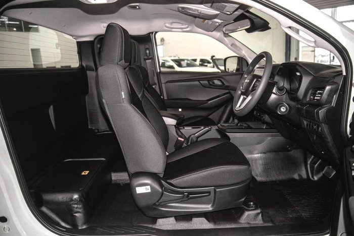 2025 Isuzu D-MAX SX