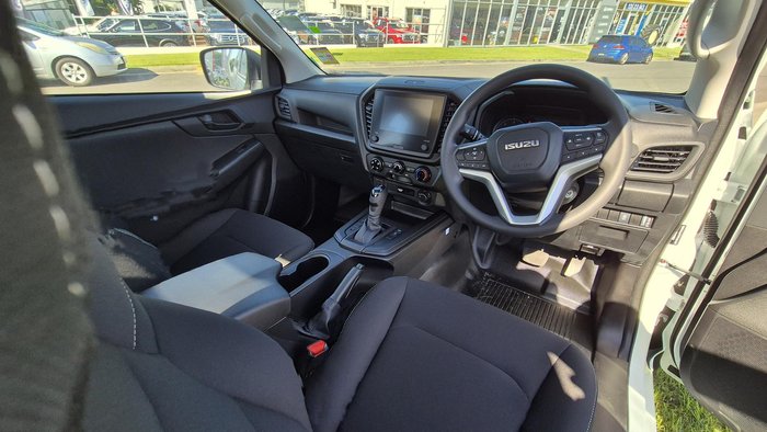 2025 Isuzu D-MAX SX