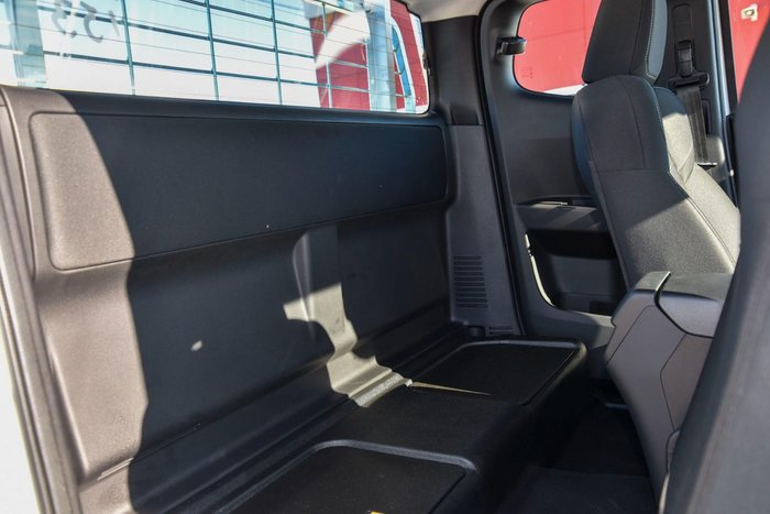 2025 Isuzu D-MAX SX