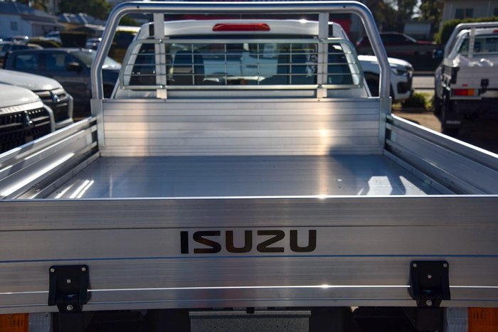 2025 Isuzu D-MAX SX