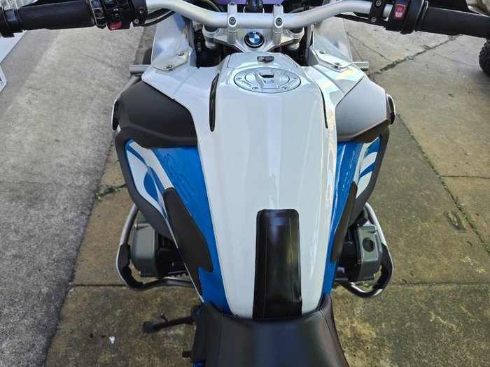 2018 BMW Motorrad R1200 GS ADVENTURE White