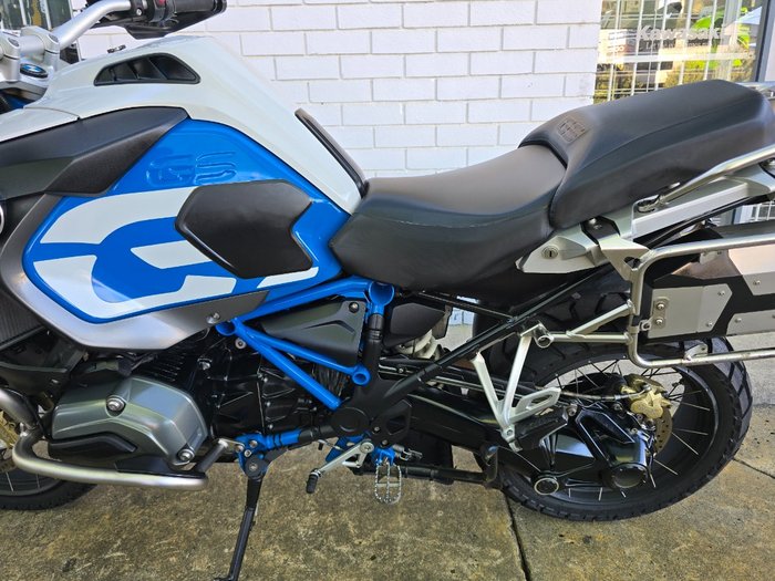 2018 BMW Motorrad R1200 GS ADVENTURE White