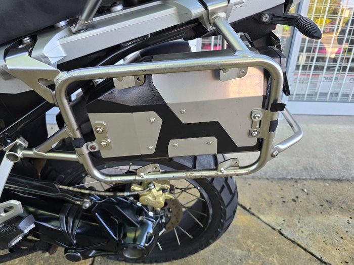 2018 BMW Motorrad R1200 GS ADVENTURE White