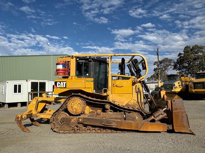 2014 Caterpillar D6t Xl Yellow