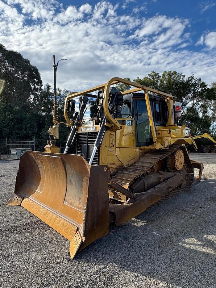 2014 Caterpillar D6t Xl