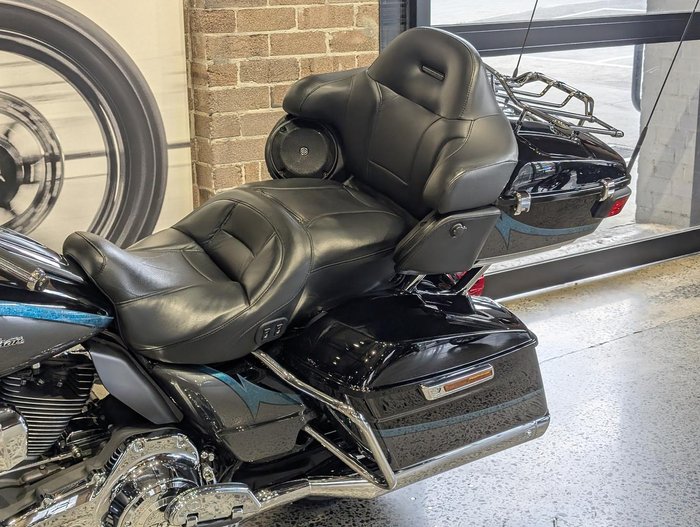 2014 Harley-Davidson CVO Limited 110 (FLHTKSE) CVO