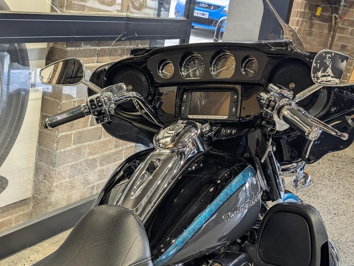 2014 Harley-Davidson CVO Limited 110 (FLHTKSE) CVO