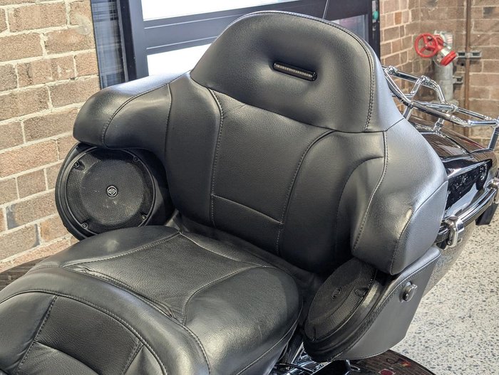 2014 Harley-Davidson CVO Limited 110 (FLHTKSE) CVO