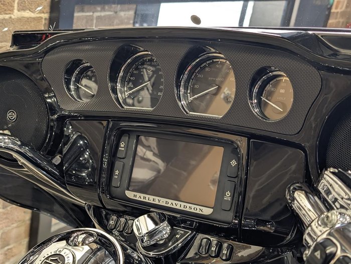 2014 Harley-Davidson CVO Limited 110 (FLHTKSE) CVO