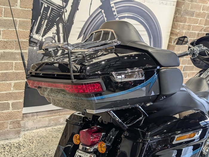 2014 Harley-Davidson CVO Limited 110 (FLHTKSE) CVO