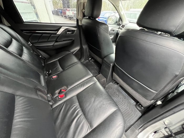 2017 Mitsubishi Pajero Sport Exceed