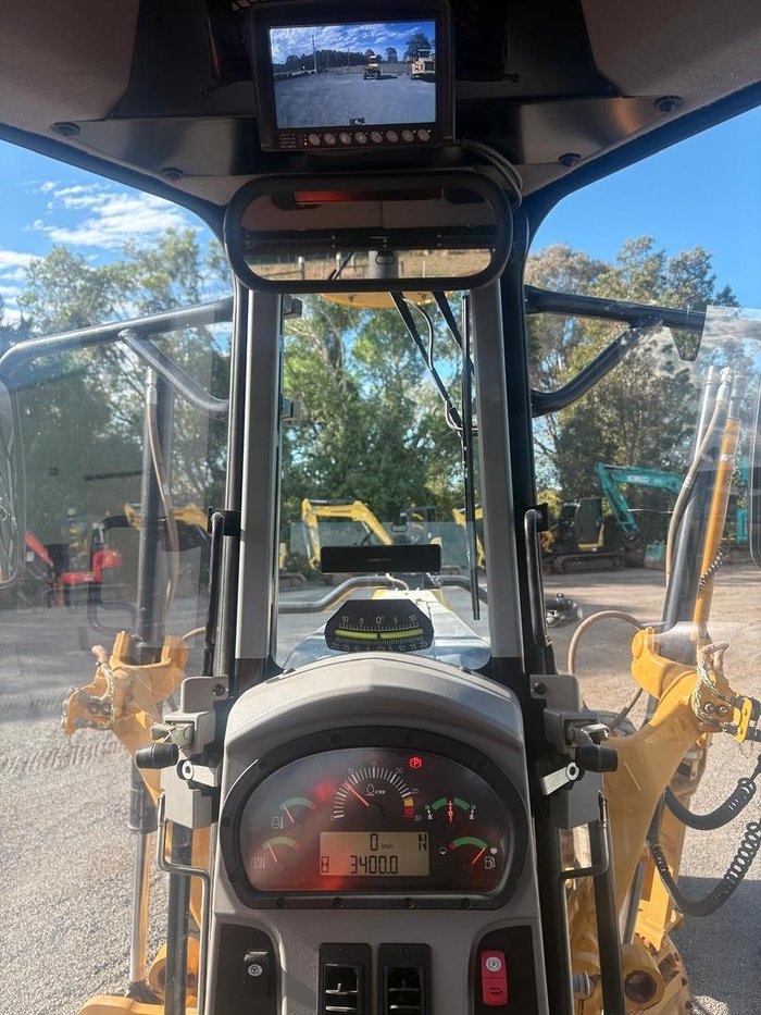 2022 Caterpillar 140 Yellow