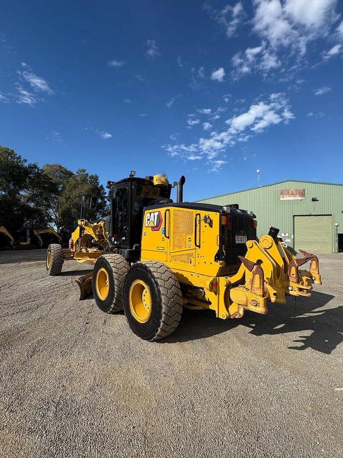 2022 Caterpillar 140 Yellow