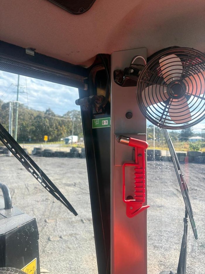 2022 Caterpillar 140 Yellow