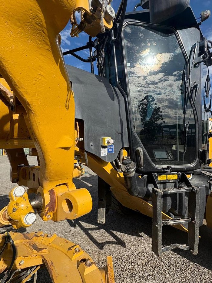 2022 Caterpillar 140 Yellow