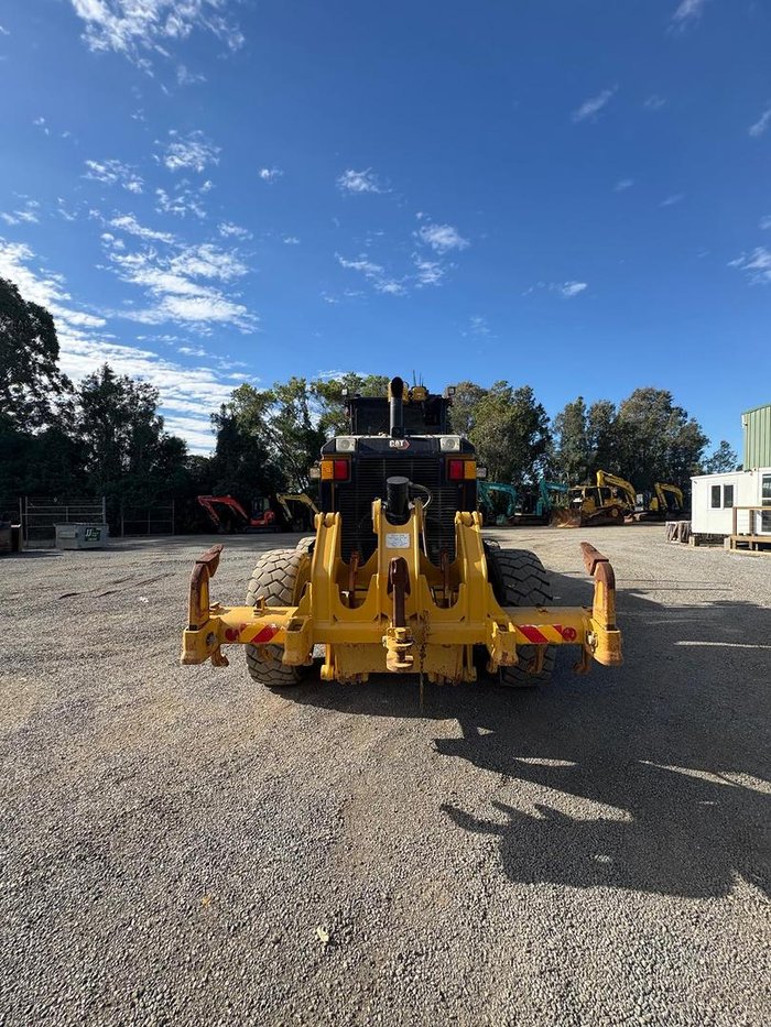 2022 Caterpillar 140 Yellow