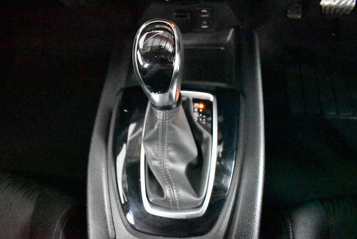 2017 Nissan X-TRAIL ST