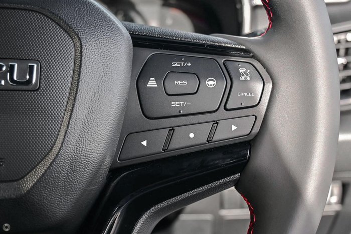 2025 Isuzu D-MAX X-TERRAIN