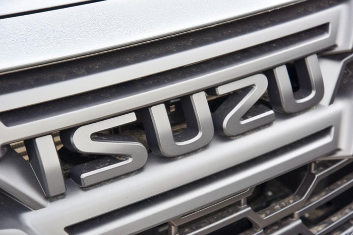 2025 Isuzu D-MAX BLADE