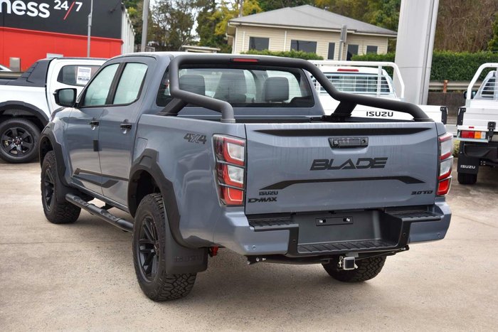 2025 Isuzu D-MAX BLADE