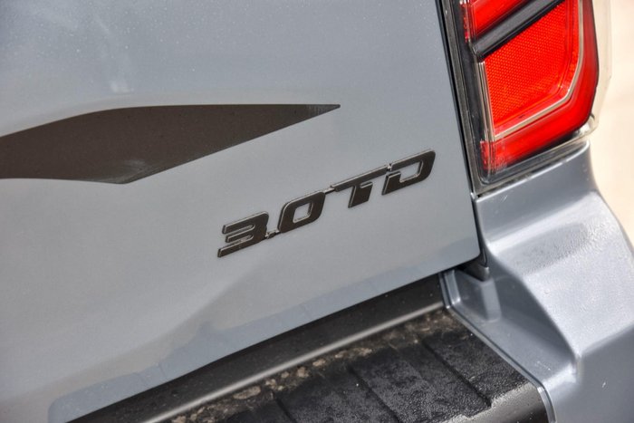 2025 Isuzu D-MAX BLADE