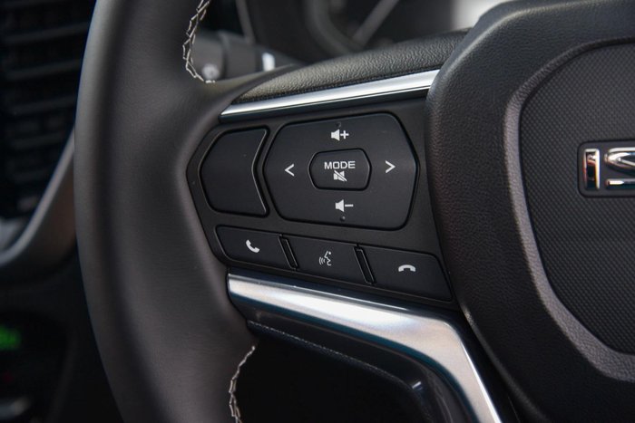 2025 Isuzu D-MAX LS-U