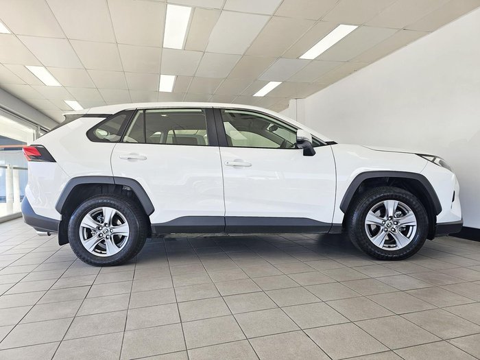 2022 Toyota RAV4 GX