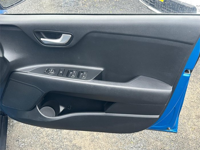 2022 KIA STONIC S