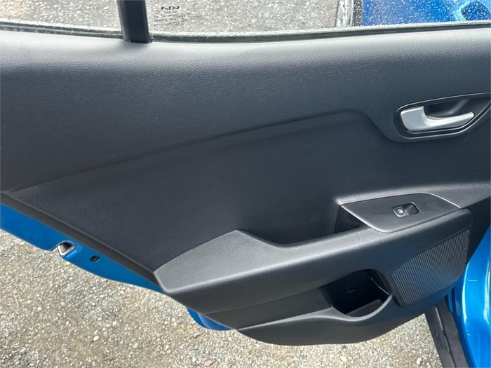 2022 KIA STONIC S