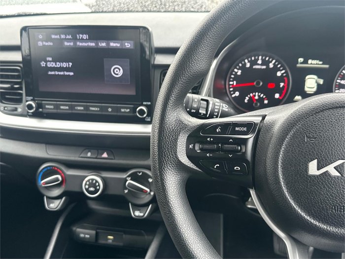 2022 KIA STONIC S