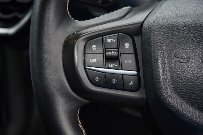 2024 Ford Everest Platinum