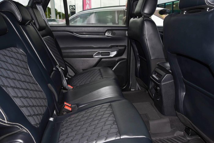 2024 Ford Everest Platinum